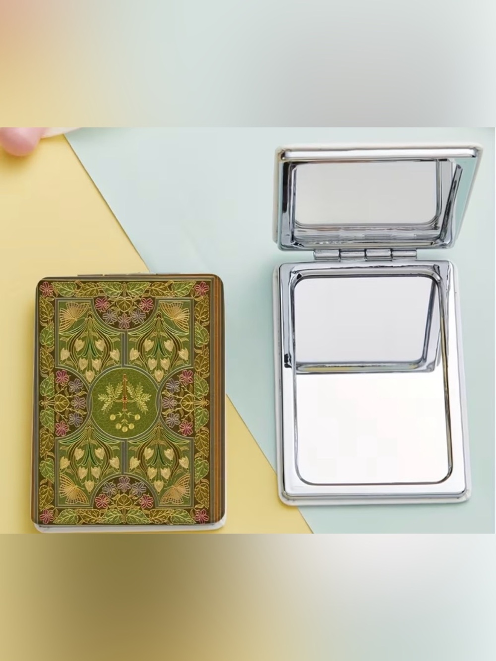 Two Way Compact Mirror - Picture 2 of 5